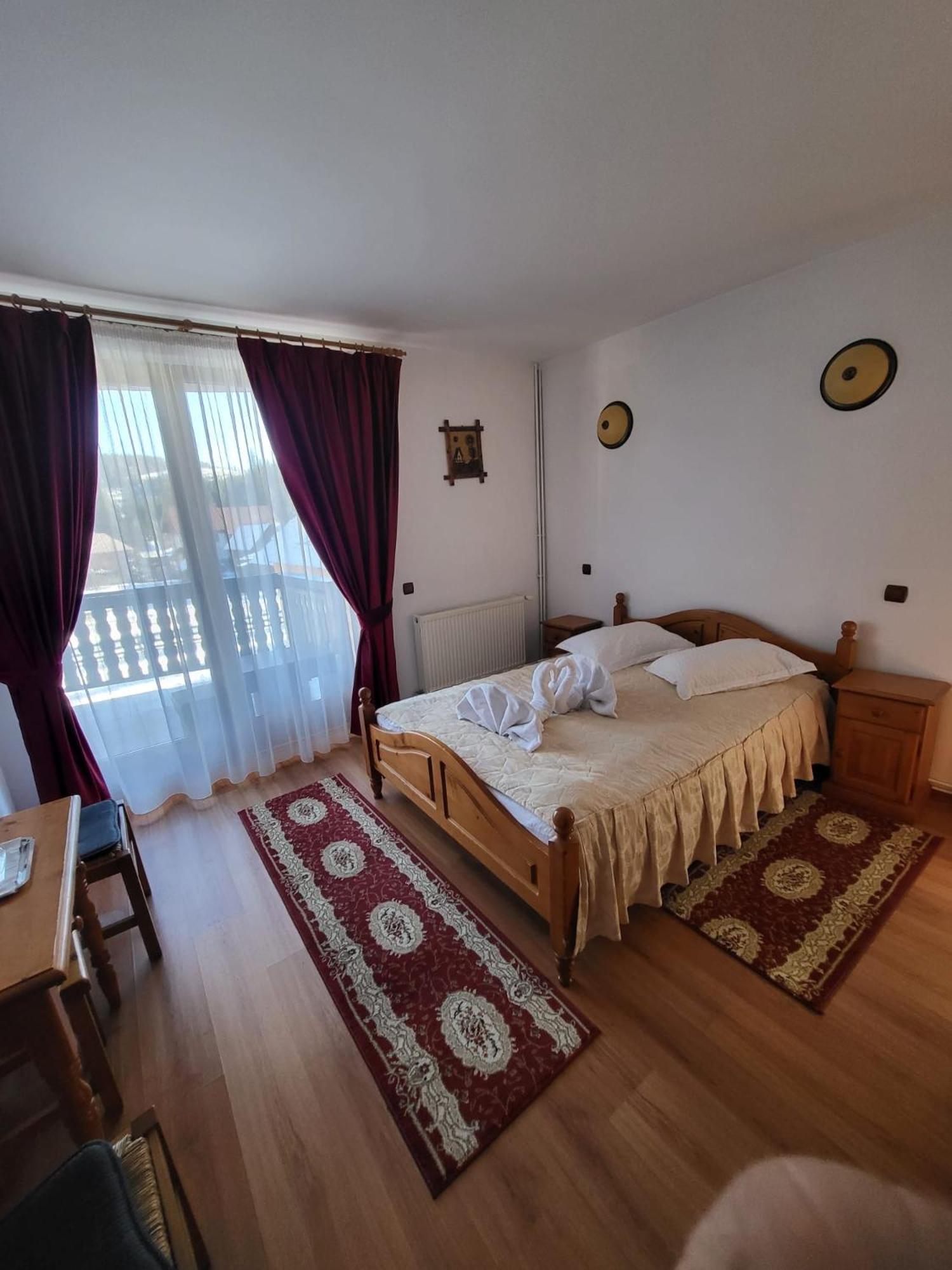 Pensiunea Gianina Arieşeni Exterior foto